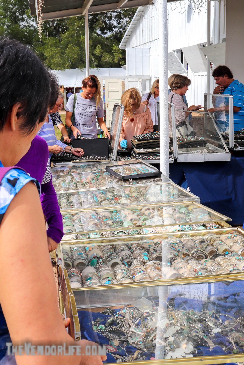 Round Top Antiques Week-1296-20181002